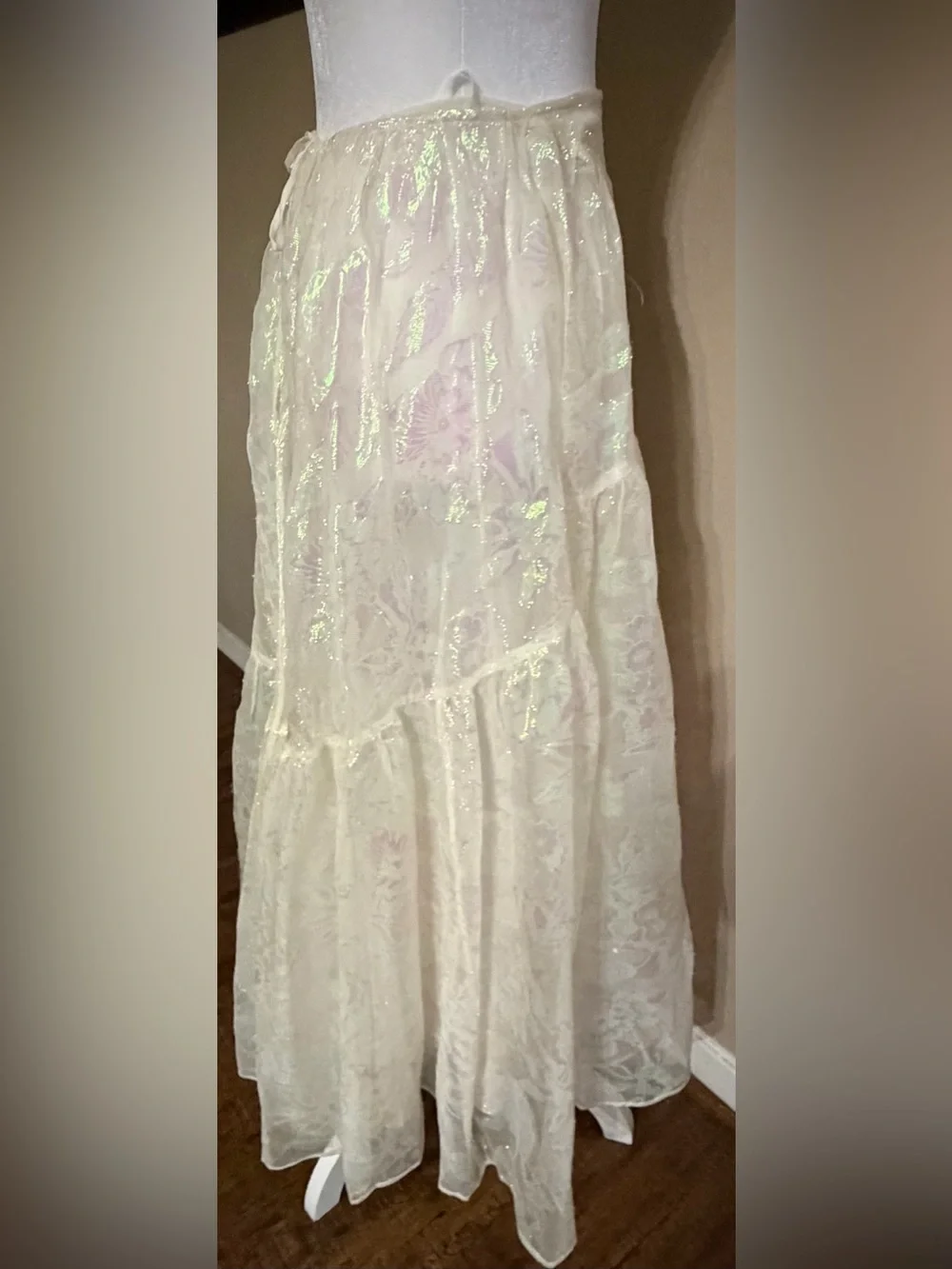 NWT Tory Burch Gretchen Skirt Ivory Iridescent Floral Midi Size 4 NWT $995